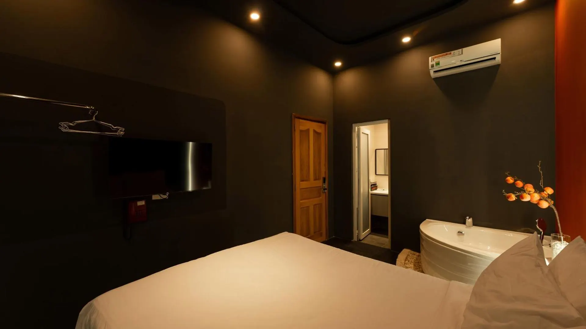Dao Tien Hotel - Truong Chinh, Tan Binh Ho Chi Minh City