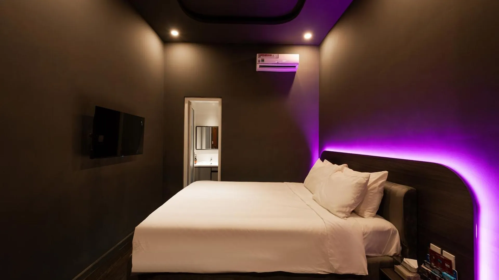 Dao Tien Hotel - Truong Chinh, Tan Binh Ho Chi Minh City Vietnam
